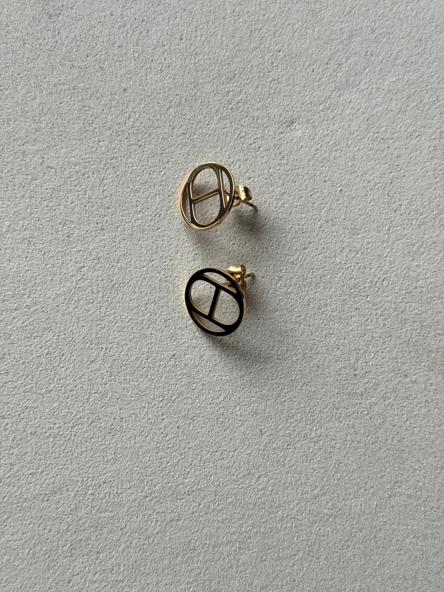 Boucle d'oreille H 1