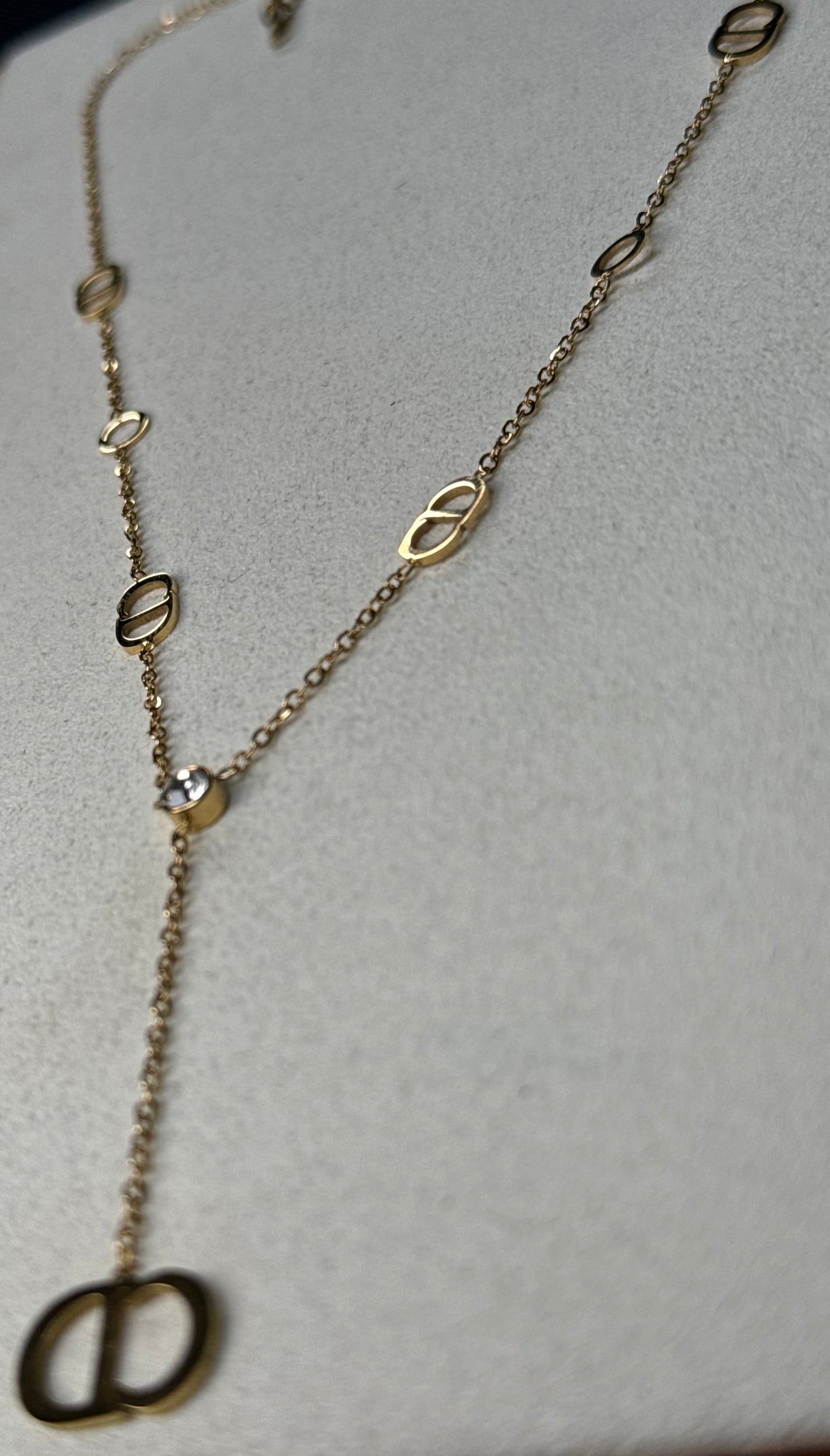 Collier CDDC5