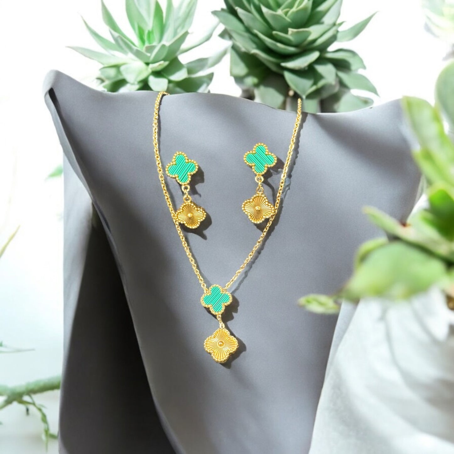 TINA ( Parure Boucle + Collier )