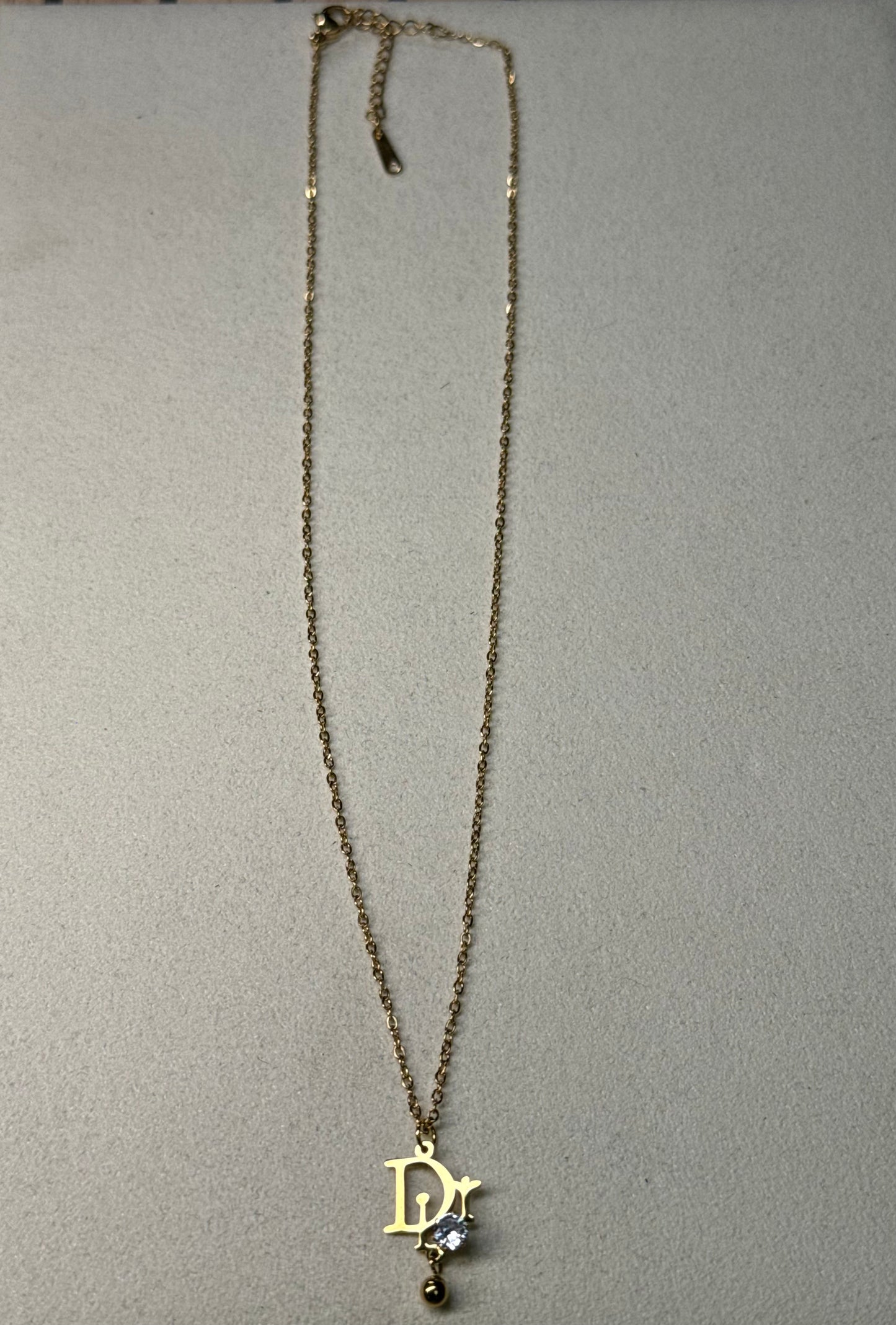 Collier Diorio 8
